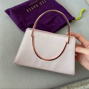 👛 Ted Backer chain bag